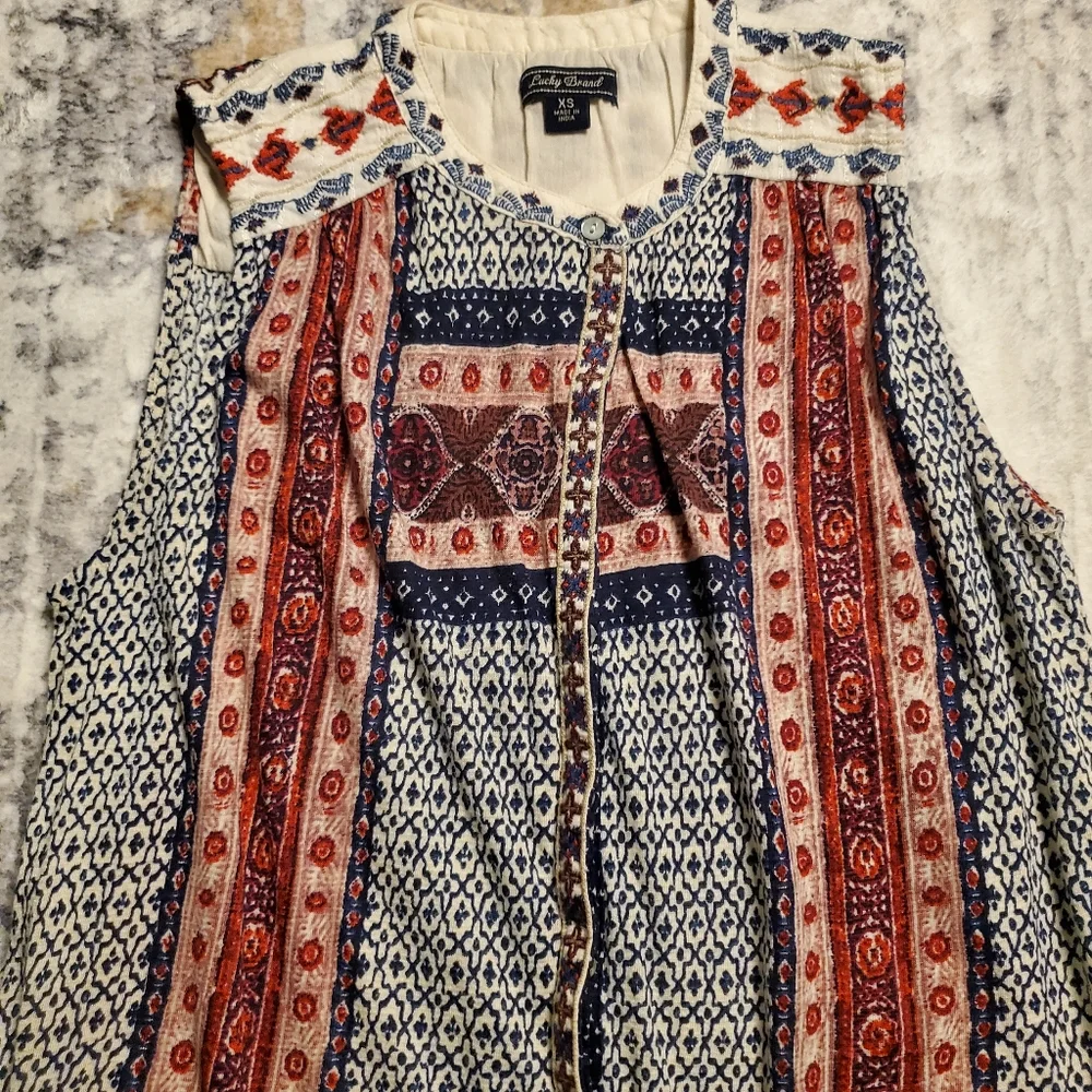 Lucky Brand Sleeveless boho button down tank Navy Blue and Red Size XS - Picture 3 of 15